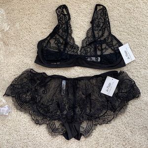 NIP Coquette bralette and panty set